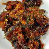 บุษบา ตามสั่ง