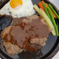 บังอรเชิญสเต็ก ตลาดนัดจตุจักรชลบุรี