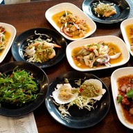 เมนูของร้าน แซ่บสัส ตลาดนกฮูก