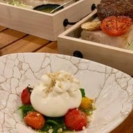 Sea.Fire.Salt ไม้ขาว