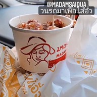 มาดามไส้อั่ว ปิ่นเกล้า