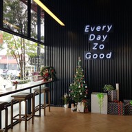 Zo Coffee Zo Coffee ปั๊มเอสโซ่ เรส แอเรีย แม่กลอง
