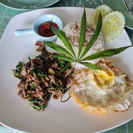 เมนูของร้าน กินกะเพรา-กัญ