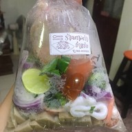 ตาลตำ-ยำแซ่บ & กะหรี่ปั๊บนายตั้ม ไสวประชาราษฎร์ 13