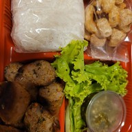 เมนูของร้าน อาหารเหนือ ไส้อั่ว กิ๋นม่วนกิ๋นลำ เชียงใหม่ อ่อนนุช