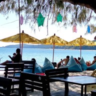 บรรยากาศ Jep's Restaurant เกาะเสม็ด