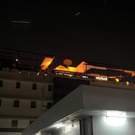 แจ่มจันทร์ บาร์ แอนด์ บิสโทร