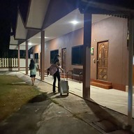 เรือนไทยเกสต์เฮาส์