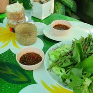 เมนูของร้าน แม่น้ำหวานลาบก้อย