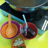 เฝอ'54 (เฝอหม้อไฟเจ้าแรกในไทย) ประชาชื่น