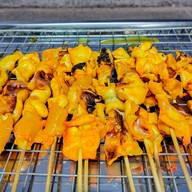 นีโม่หมึกย่าง&ลูกชิ้นทอด