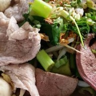 ก๋วยเตี๋ยวลุงหล้า ท่าเดื่อ