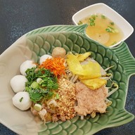 เฮงเฮงก๋วยเตี๋ยวลูกชิ้นปลาสาขานครปฐม