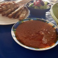 คุณจี๊ด ก๋วยเตี๋ยวหมูต้มยำโบราณ หมูสะเต๊ะ สนามม้าเจ้าเก่า