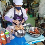 บรรยากาศ kim-noiลุกชิ้นปิ้ง-ทอด -