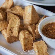 ครัวเมืองทอง อาหารตามสั่งลำแต้ ๆ ปากช่อง