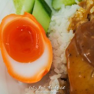 ข้าวหมูแดงสุพรรณ (สาขา2)