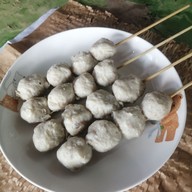 เมนูของร้าน kim-noiลุกชิ้นปิ้ง-ทอด -