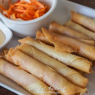 ครัวเมืองทอง อาหารตามสั่งลำแต้ ๆ ปากช่อง