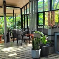 บรรยากาศ ร้านกาแฟนายหัว