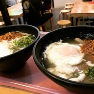 ก๋วยจั๊บญวน NEWGEN ทองหล่อ ทองหล่อ