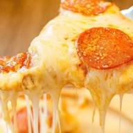 พิซซ่าบางกอกชีสทะลัก ปั๊มPT ฉลองกรุง 52 ปั๊ม PT ฉลองกรุง 52