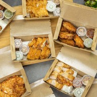 ข้าวหมูทอด Eatzypig สาขา ลาซาล