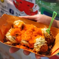 กิน กิน ทาโกะยากิ (Gin Gin Takoyaki & café たこ焼き & カフェ ตลาดบ้านสวนซอยคุณพระ