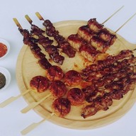 มาคุโระหม่าล่าปิ้งย่างเสียบไม้ สุพรรณบุรี