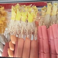 ลูกชิ้นทอด เรณู-ส นวมินซอย3ข้างเซเว่น