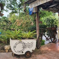 หน้าร้าน ต้นขนมหวาน สะพานกาแฟ