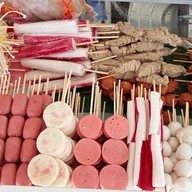 ลูกชิ้นทอด เรณู-ส นวมินซอย3ข้างเซเว่น