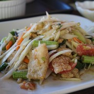 บ้านสวน ขนมจีน - ตำแคปหมู