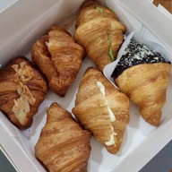 เมนูของร้าน Niwo Coffee & Croissant Sukhumvit 39 สุขุมวิท 39