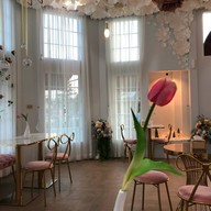 Cafe et Igloo