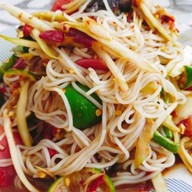 ส้มตำล้านแสนแซ่บ นายร้อยสามพรานประตู3ข้างไทยประกันชีวิต