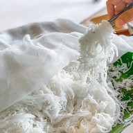 ขนมจีนมีน้ำยา (Me Nam Yaa)