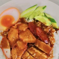 ข้าวหมูแดงสุพรรณ (สาขา2)