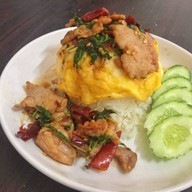 กระเพราไฟลุก