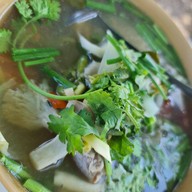 ซุ้มกุ้งเต้นหนองปึ๋ง