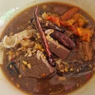 เฮือนเฮื้องน้อย