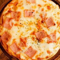 พิซซ่าบางกอกชีสทะลัก ปั๊มPT ฉลองกรุง 52 ปั๊ม PT ฉลองกรุง 52