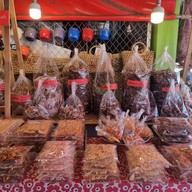 เจ๊ยุ้ ของฝากเมืองแกลง