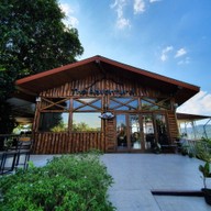 The Adventure Mountain Club