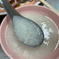 เสริฐ ข้าวต้ม