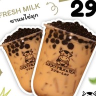 LUCKY MILK&TEA Robinson Sriracha (ชื่อร้านHiicha) ชั้น3ข้างบันไดเลื่อนคู่ซ้ายมือ )