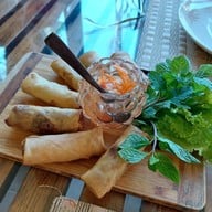 Mai Saigon Restaurant & Bar