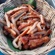 เมนูของร้าน ข้าวเหนียวหมูทอด ไข่เหลี้ยม นวลจันทร์