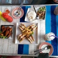 ร้านกะลาสี สีชัง