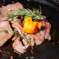 BRBF Beer&Beef อาหารตามสั่ง